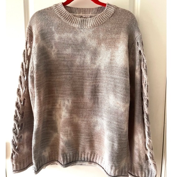 Main Strip Women’s Size Small Beige Gray Tie Dye Sweater Arm Cutouts. - Picture 2 of 5